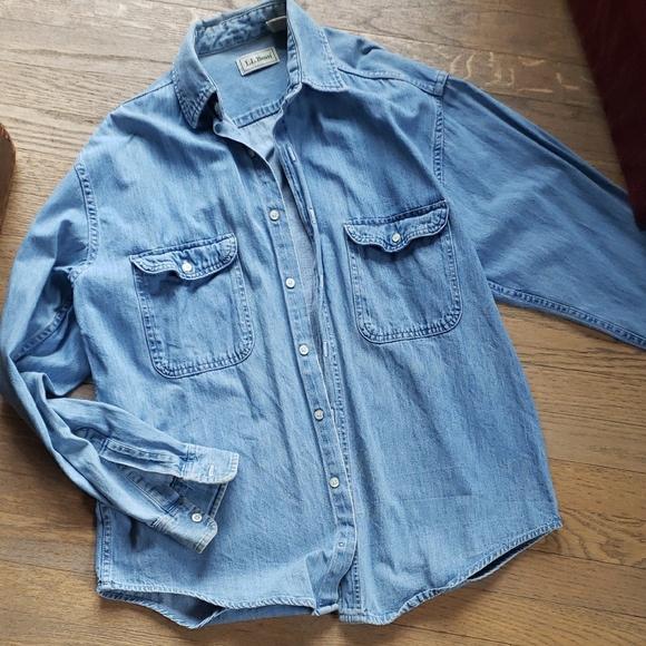 L.L. Bean Blue Denim Casual Button Down Shirt - Picture 1 of 2